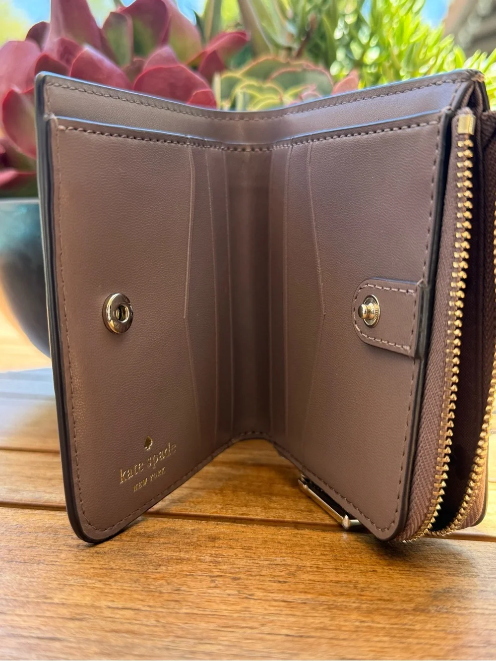 kate spade brown leather zip card wallet with gold logo